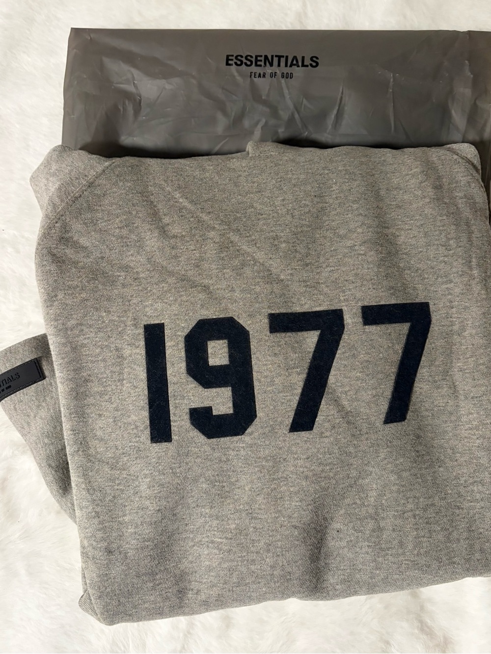 Essentials Men's Heather Gray Sweatshirt with Navy '1977' Graphic